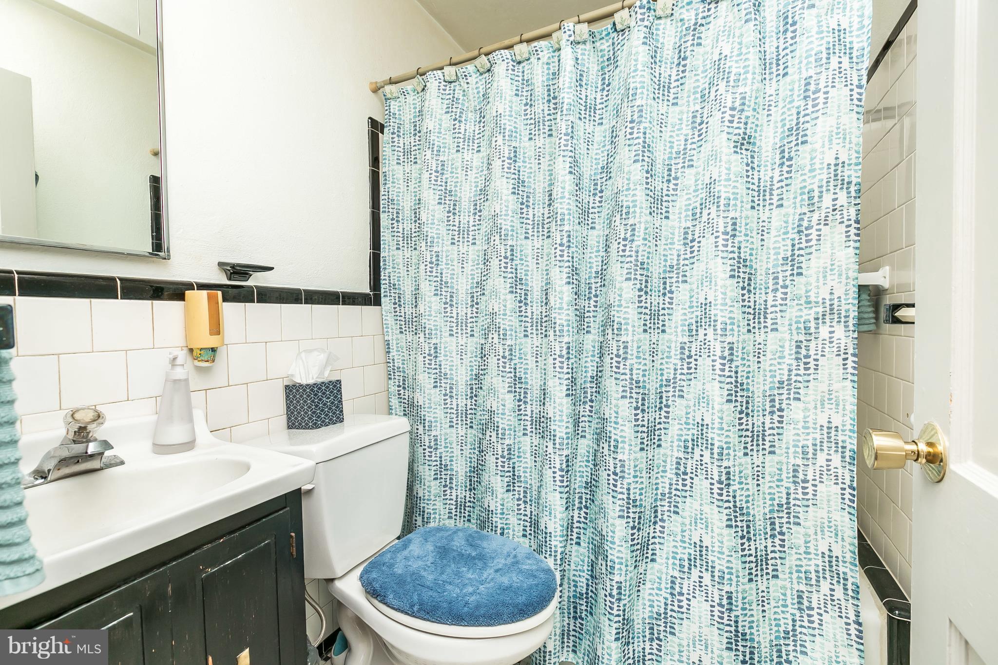 1660 St Margarets Road Annapolis, MD 21409 - Photo 9 of 20 Full Bath on 1st Floor