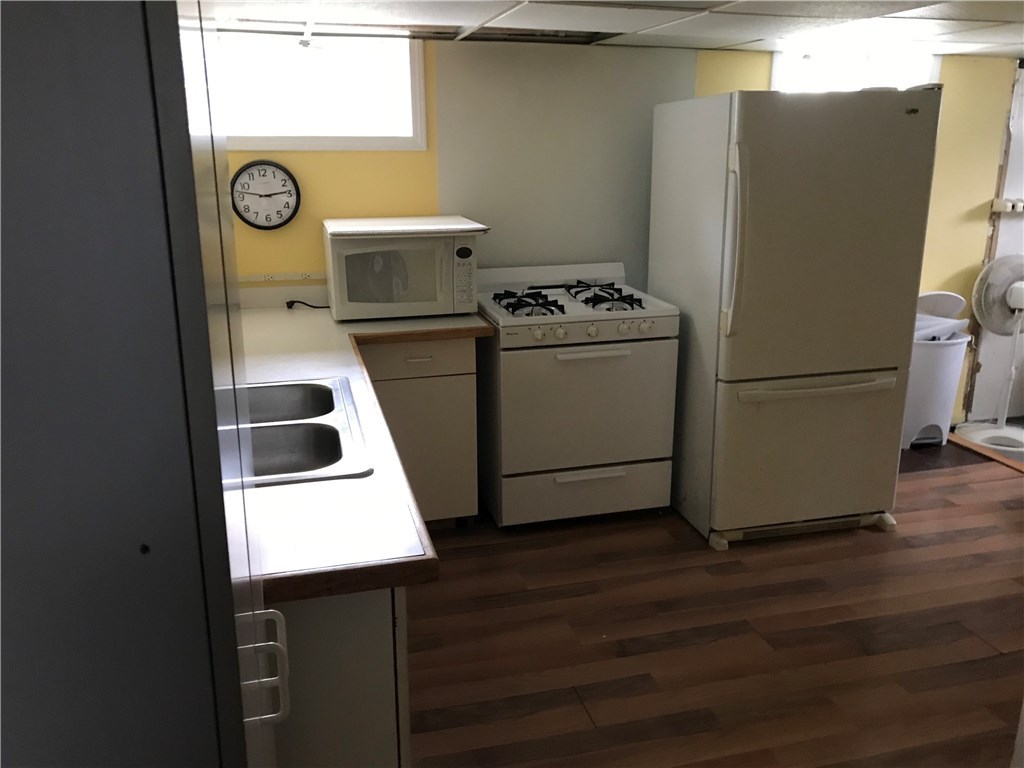 84 Broad Street Warwick, RI 02888 - Photo 24 of 25