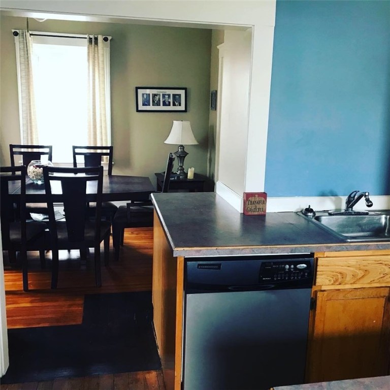 84 Broad Street Warwick, RI 02888 - Photo 8 of 25