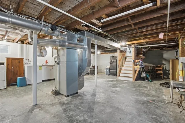 a picture of a wall with a white wall and a white wall