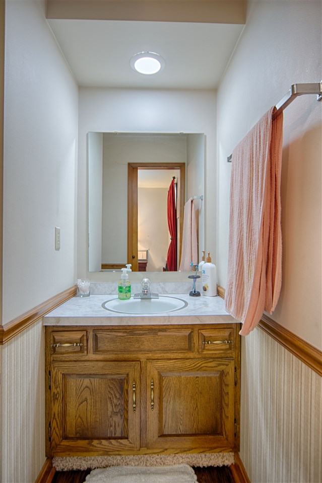 7712 Spry Road Evansville, IN 47715 - Photo 17 of 28 Gallery Image 17