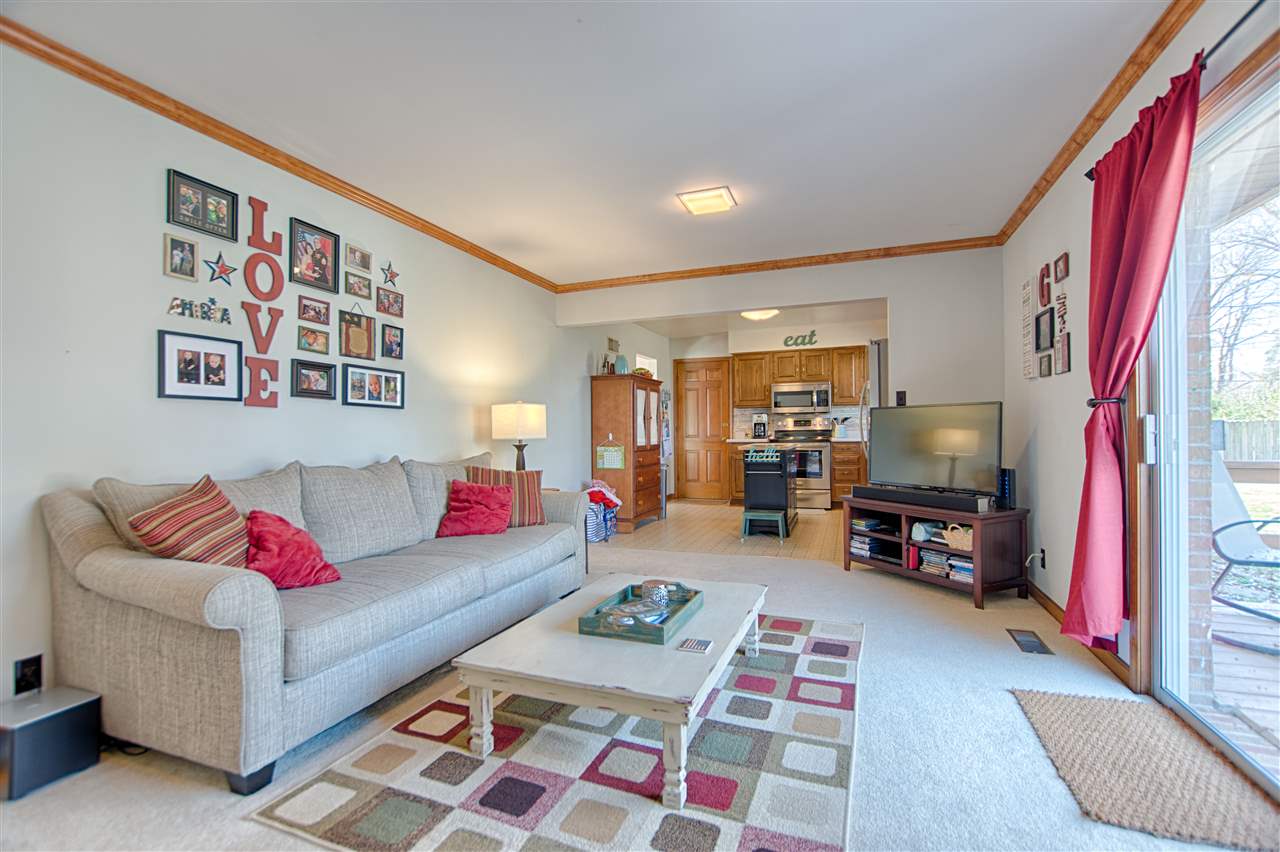 7712 Spry Road Evansville, IN 47715 - Photo 6 of 28 Gallery Image 6
