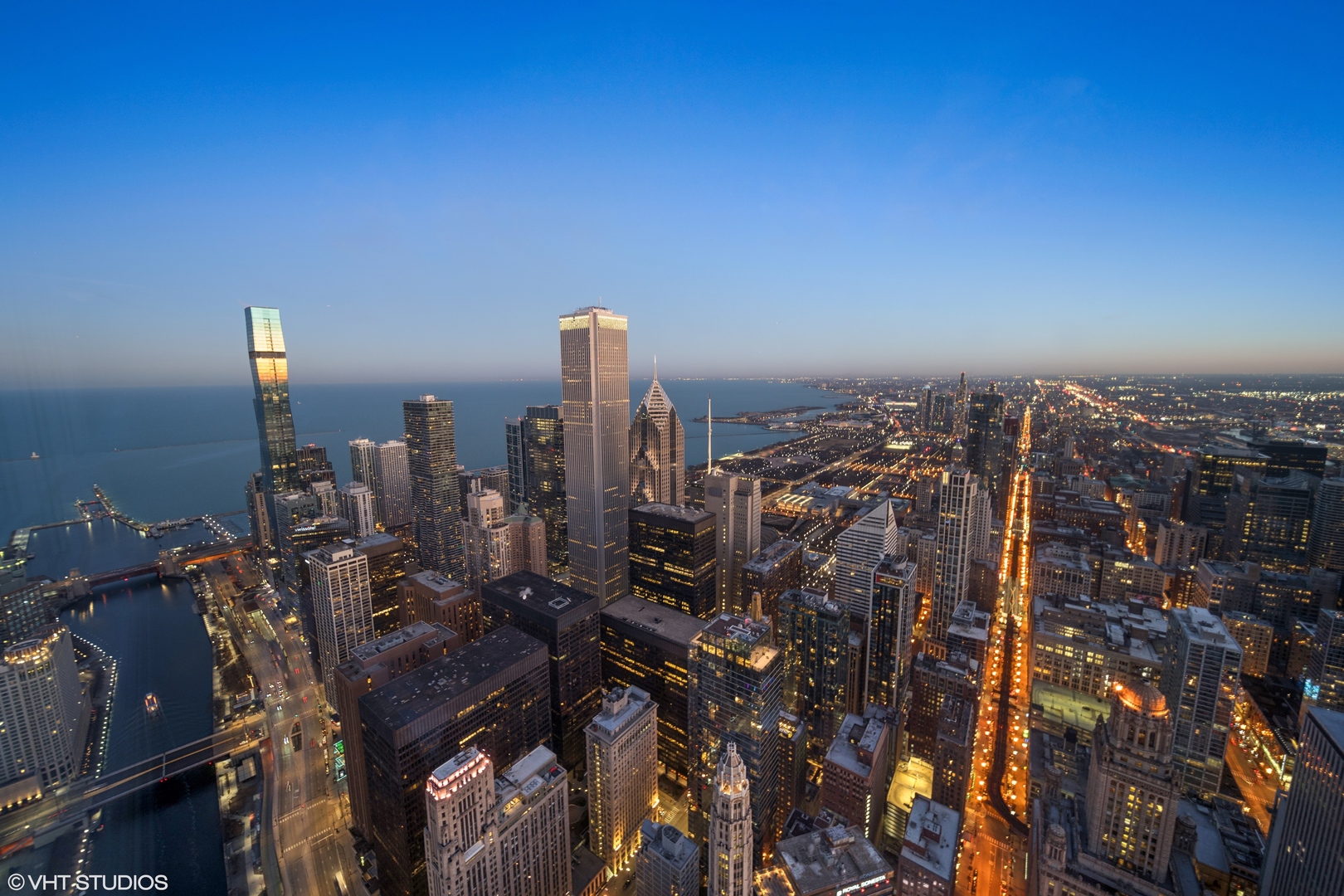 401 North Wabash Avenue, Unit 81F Chicago, IL 60611 - Photo 14 of 16 a view of a city with tall buildings