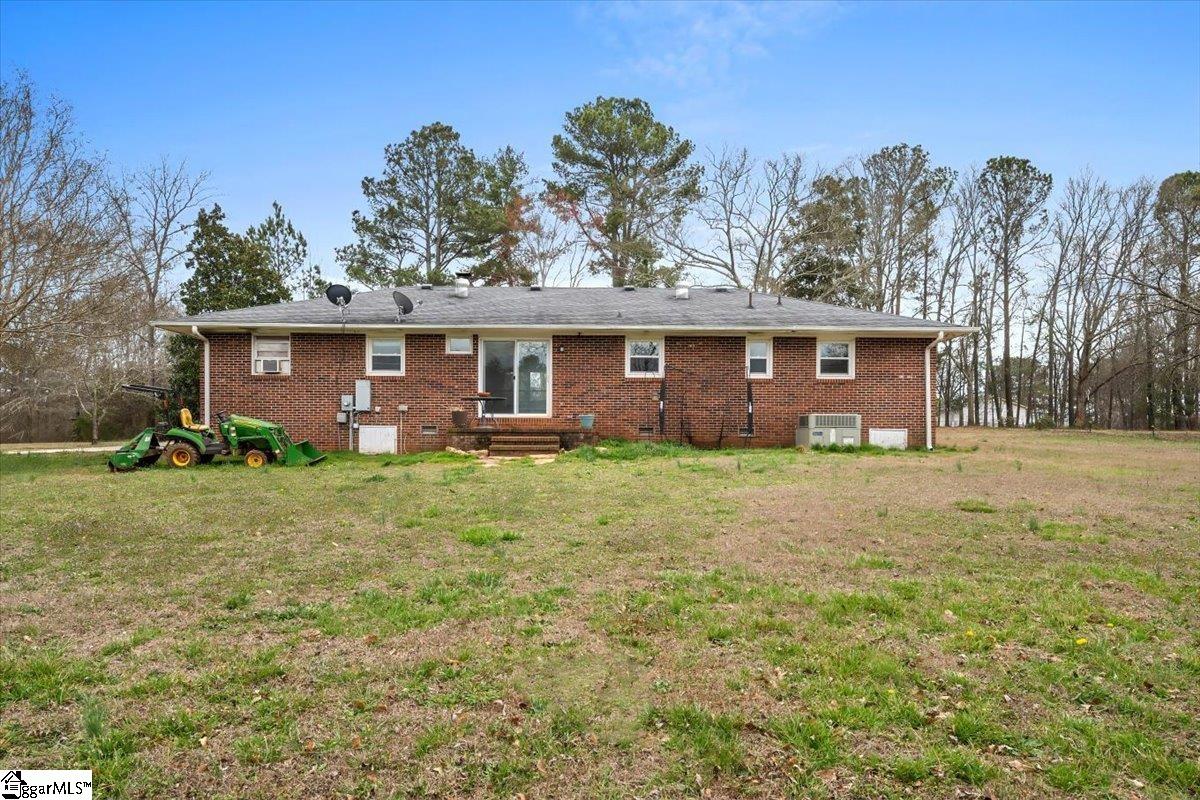 109 Sylvia Road Belton, SC 29627 - Photo 13 of 36