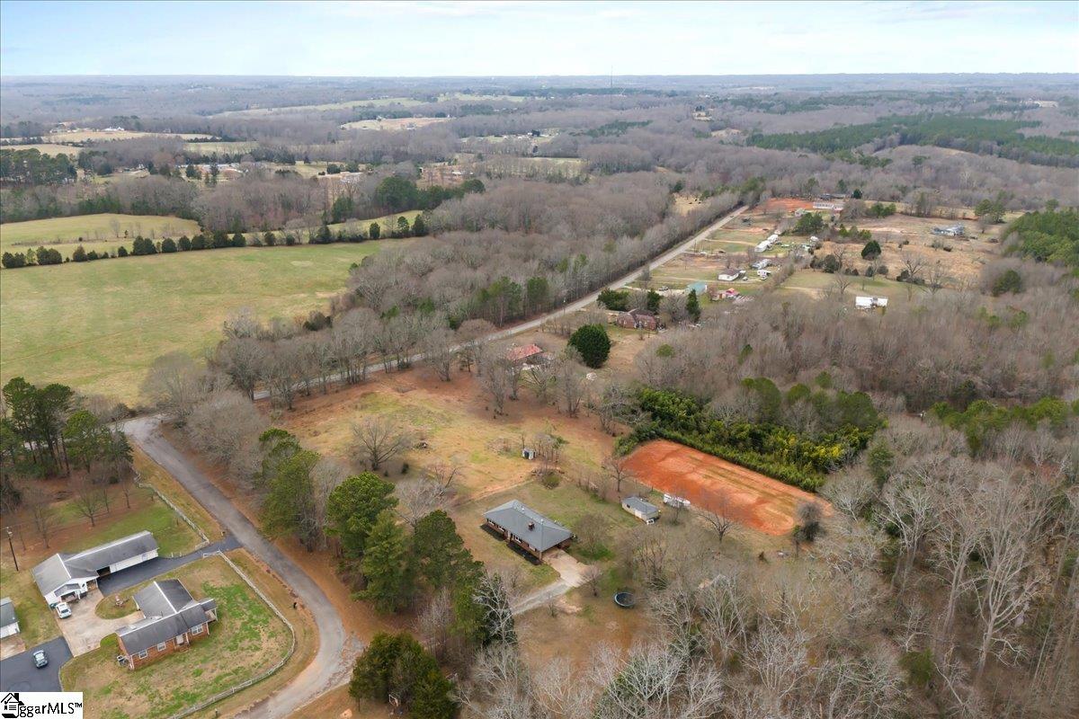 109 Sylvia Road Belton, SC 29627 - Photo 5 of 36