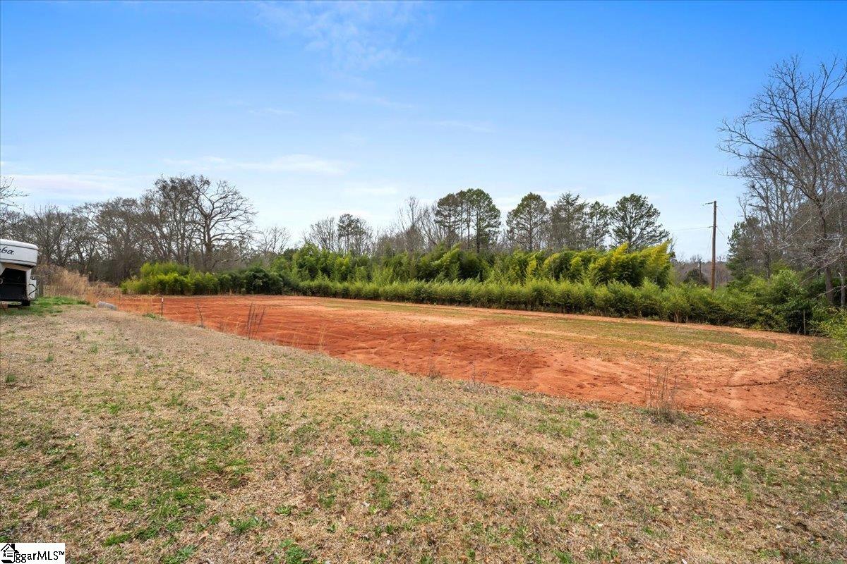 109 Sylvia Road Belton, SC 29627 - Photo 7 of 36