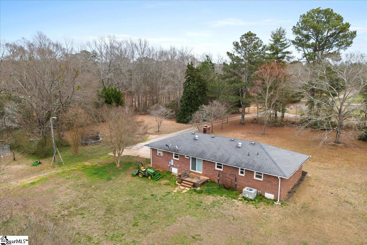 109 Sylvia Road Belton, SC 29627 - Photo 9 of 36