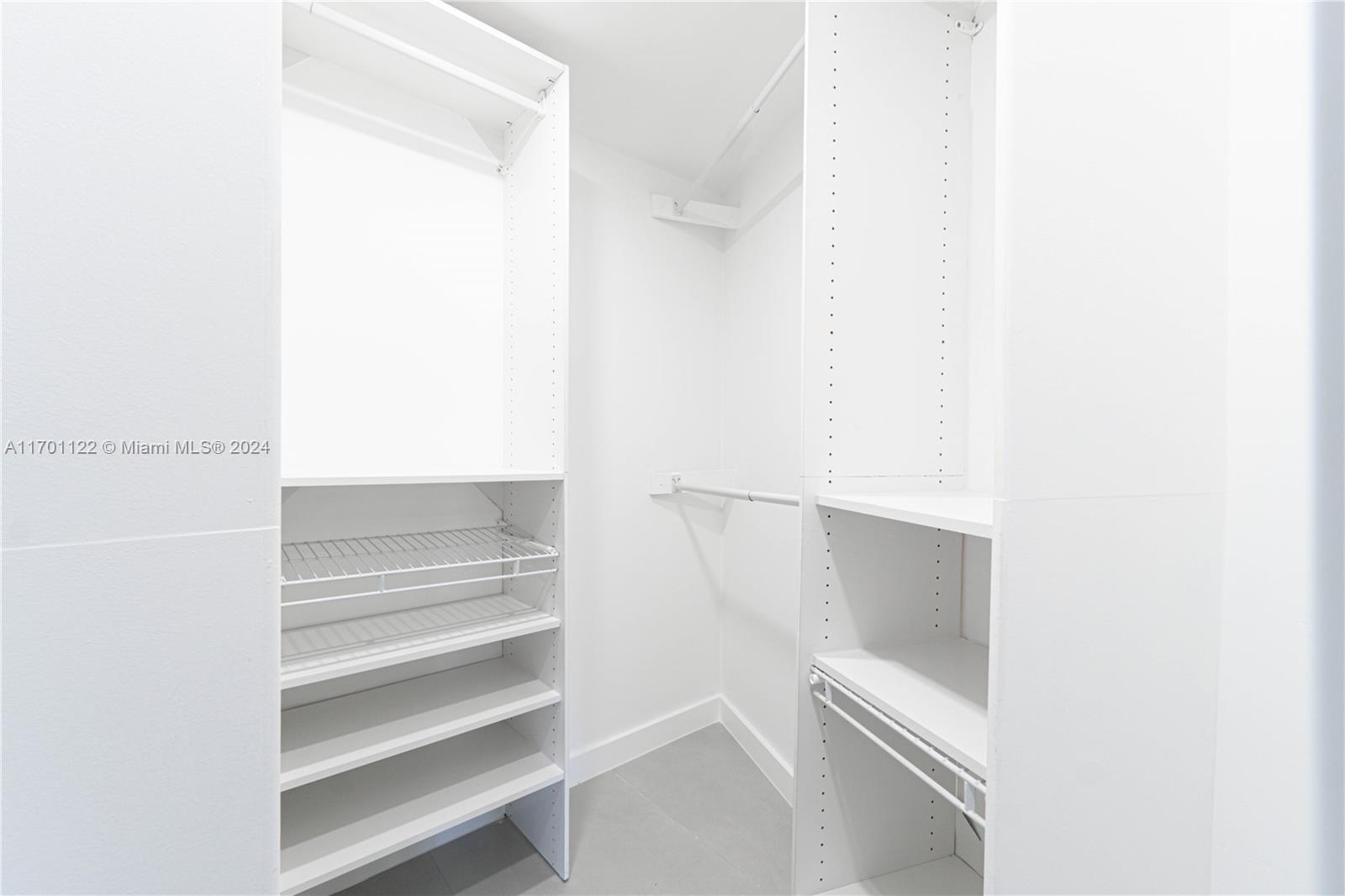 1000 West Island Boulevard, Unit 2611 Aventura, FL 33160 - Photo 21 of 27