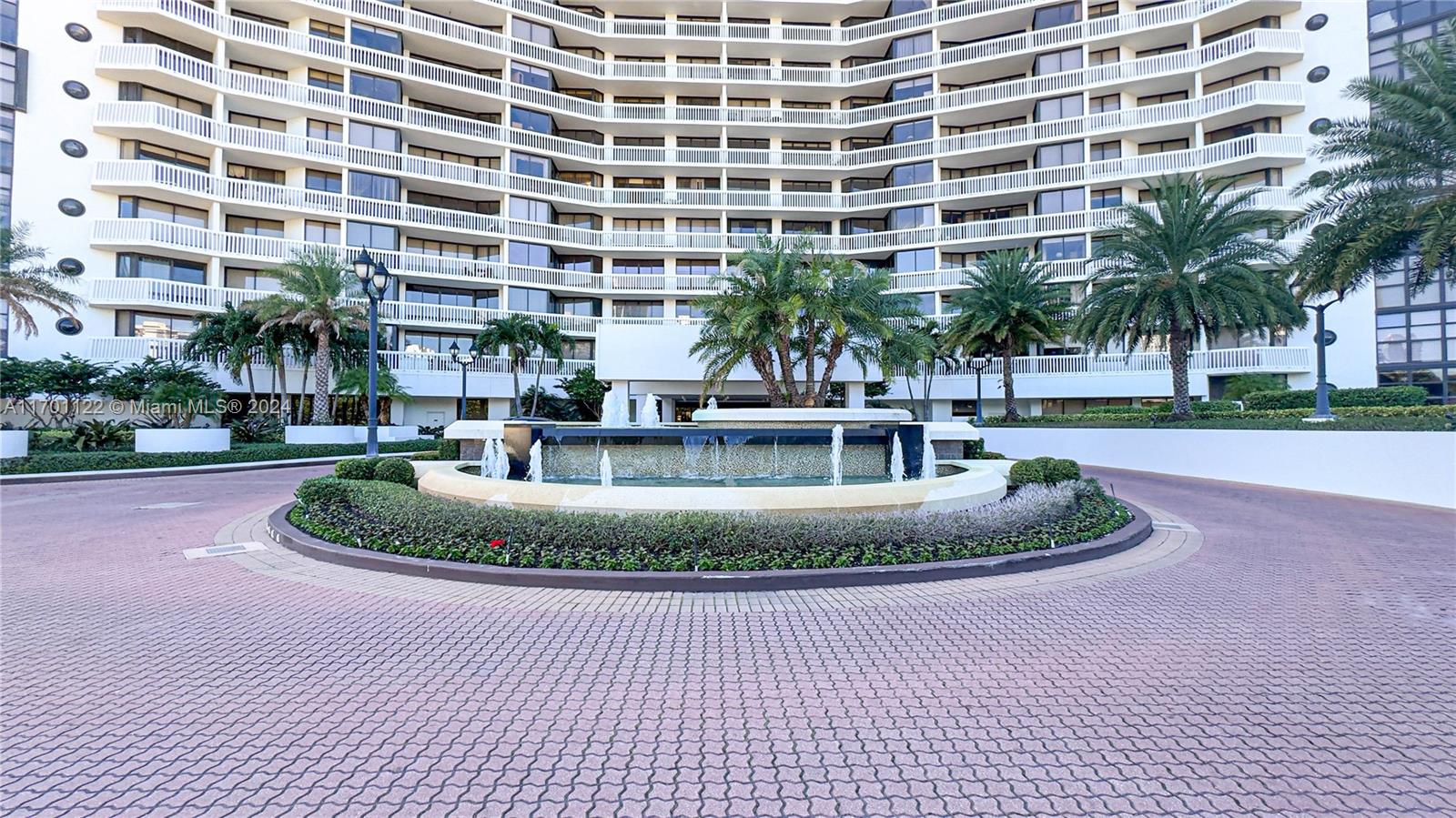 1000 West Island Boulevard, Unit 2611 Aventura, FL 33160 - Photo 25 of 27