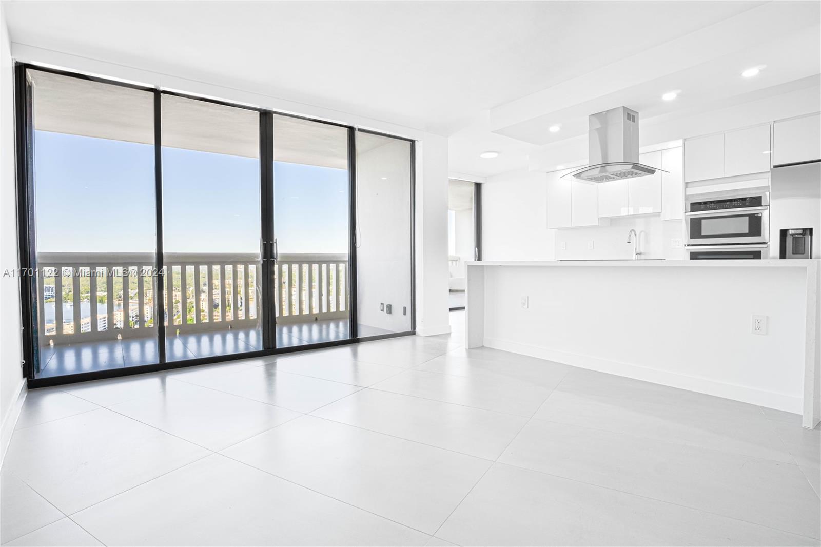 1000 West Island Boulevard, Unit 2611 Aventura, FL 33160 - Photo 4 of 27