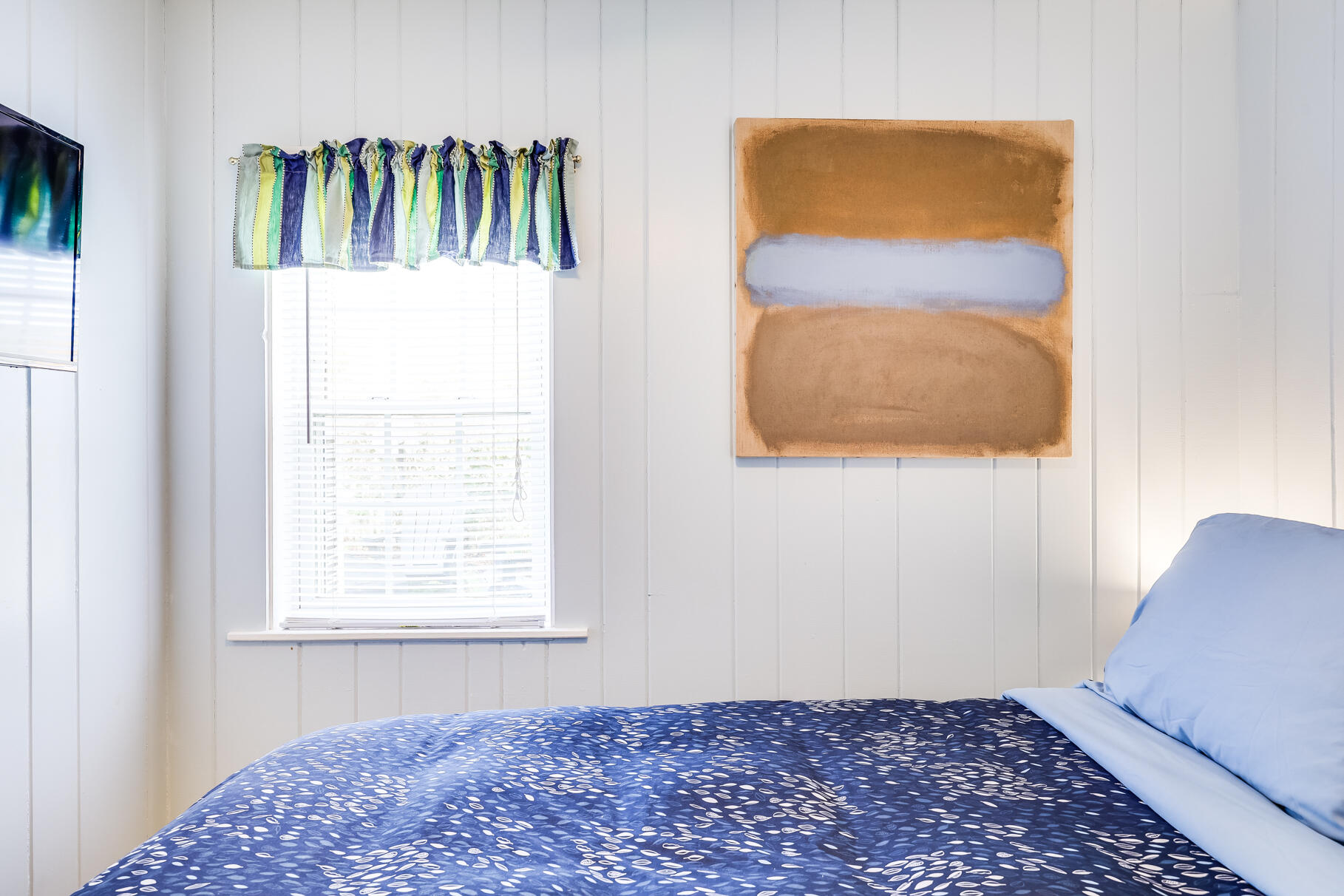 164 Kendrick Avenue, Unit B Wellfleet, MA 02667 - Photo 11 of 32 a view of an entryway