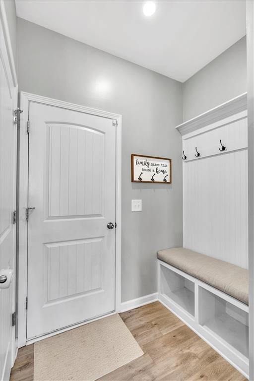 24 Jackson Farm Road Cartersville, GA 30120 - Photo 31 of 50 a view of an empty walk in closet