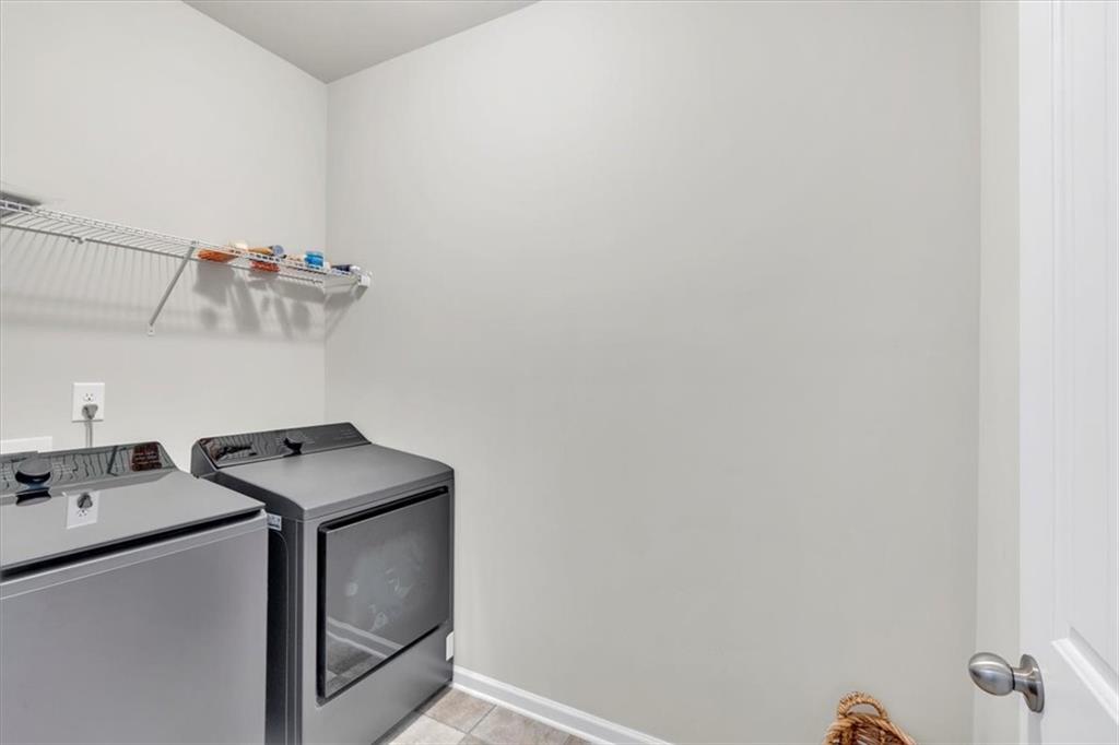 24 Jackson Farm Road Cartersville, GA 30120 - Photo 35 of 50 a utility room with dryer and washer