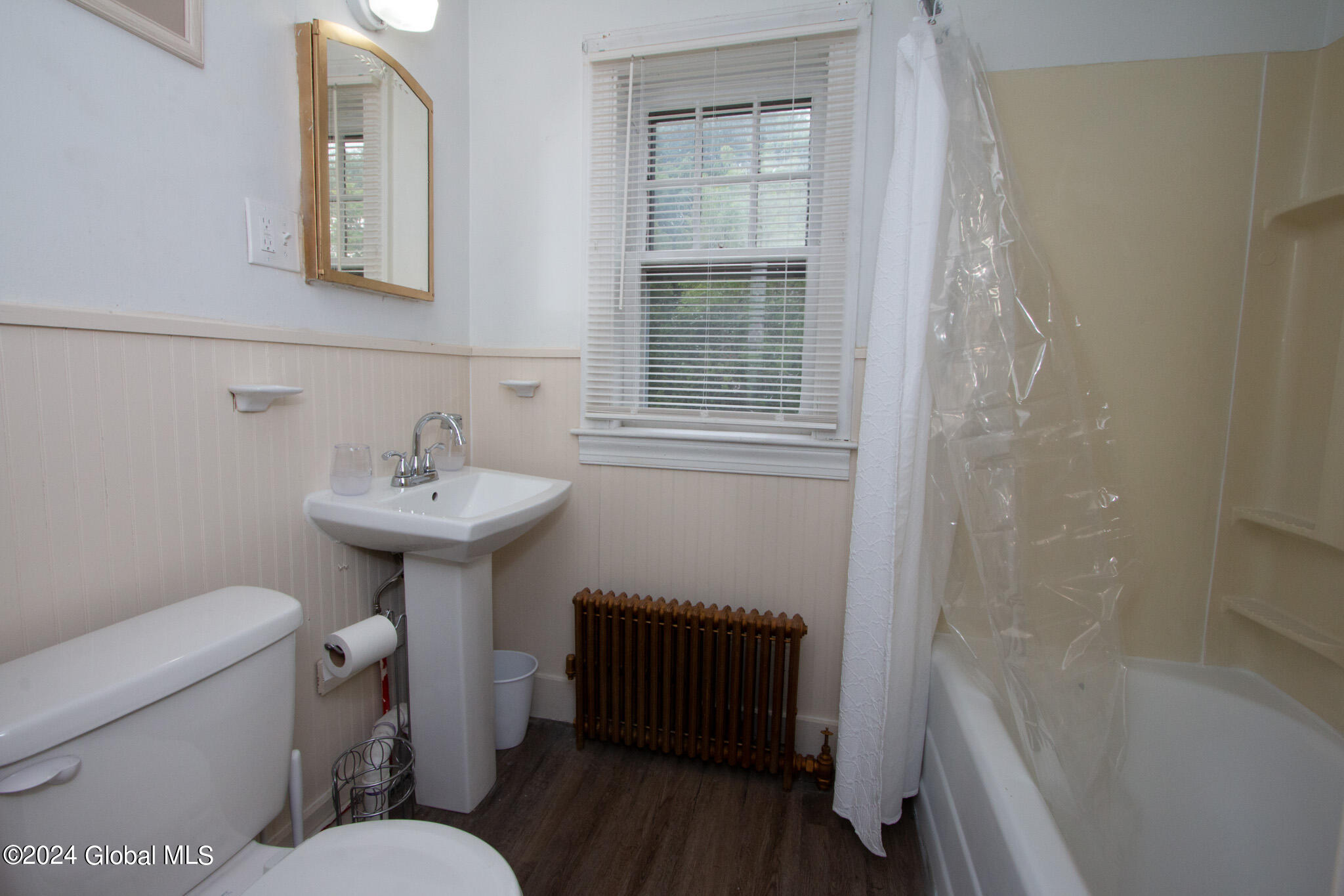 461 North Main Street, Unit 2 Gloversville, NY 12078 - Photo 12 of 18 461 N Nain St Unit 2-10