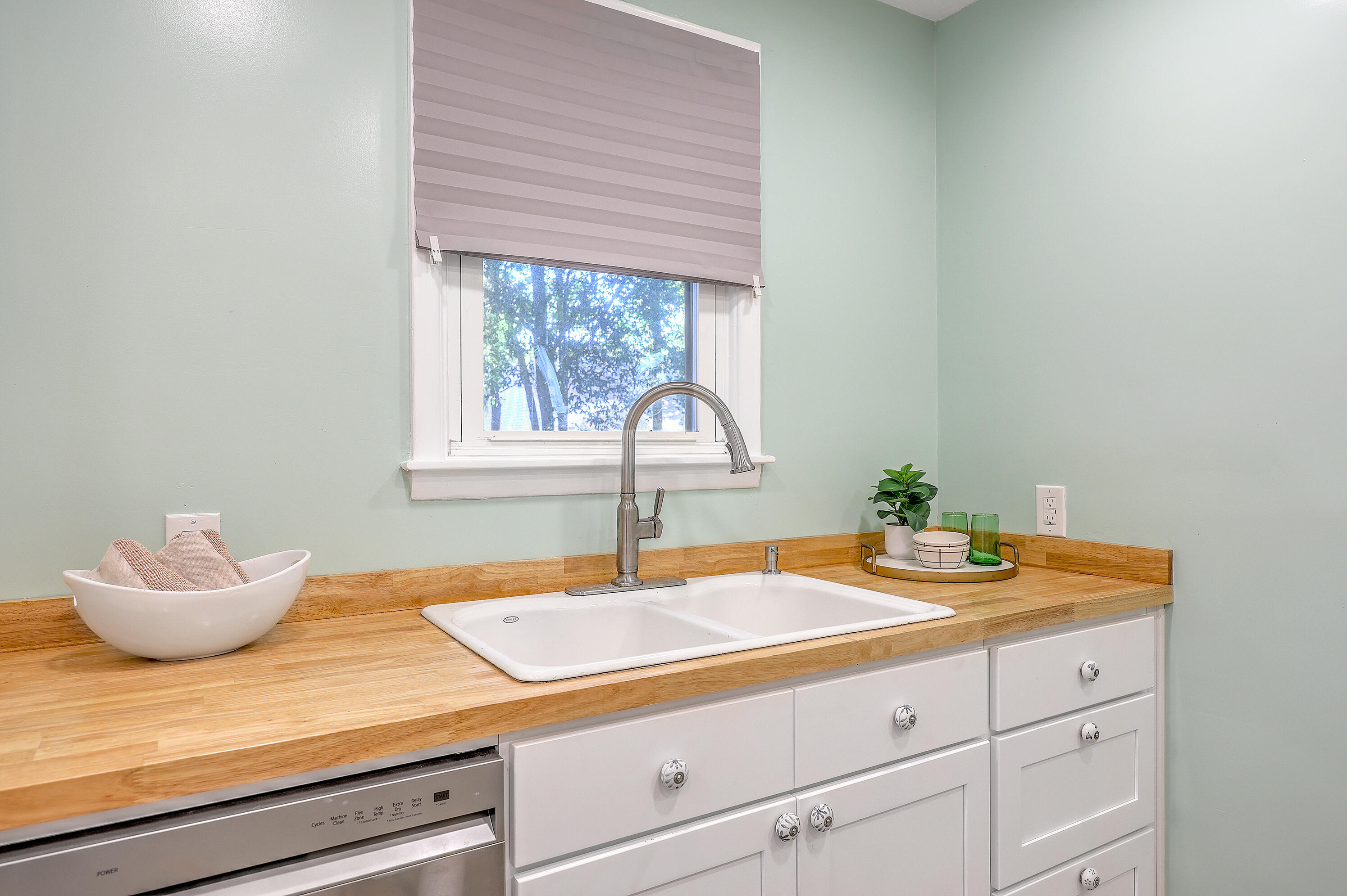 3471 Cynthia Drive Johns Island, SC 29455 - Photo 12 of 46 ZYN_7992_3_4_5_6_7_8