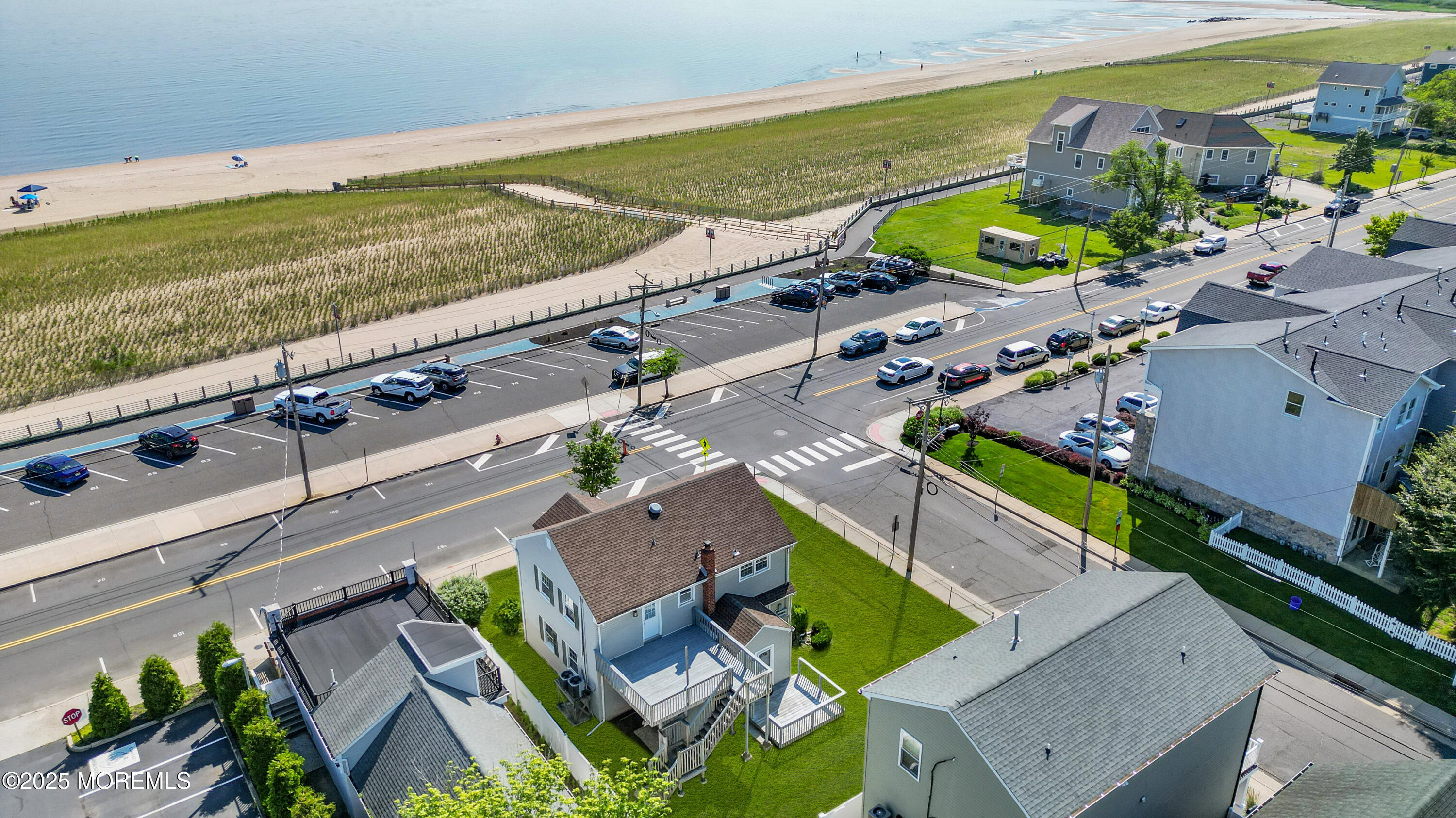 538 Front Street Union Beach, NJ 07735 - Photo 35 of 46 an aerial view of a house with a garden