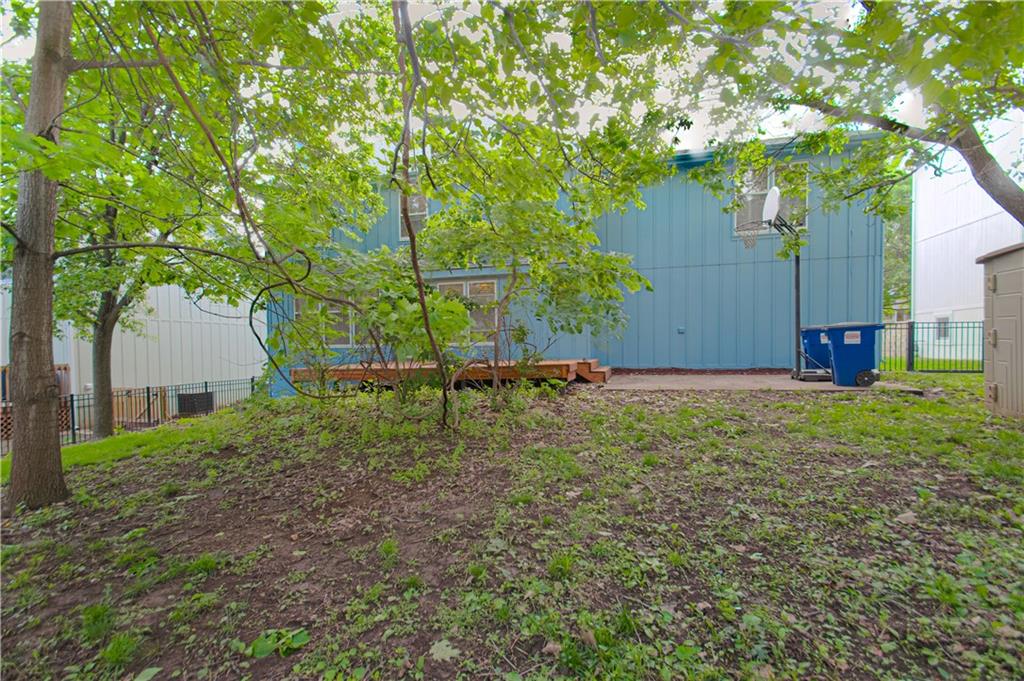 8209 Bell Road Lenexa, KS 66219 - Photo 41 of 49