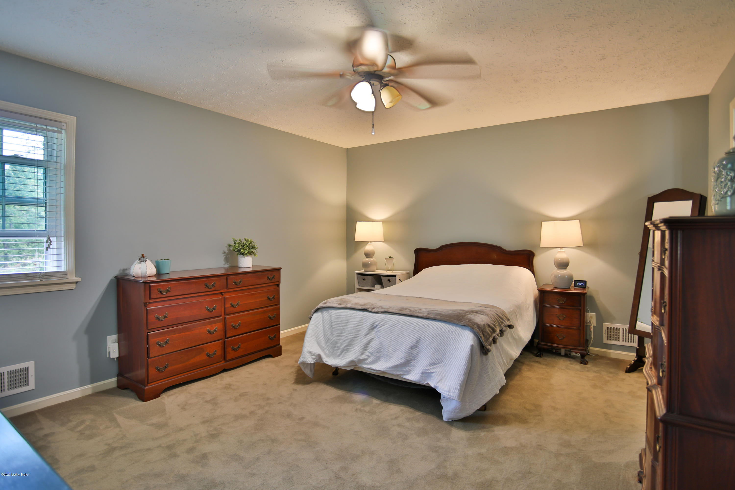 6901 Downs Branch Road Louisville, KY 40228 - Photo 12 of 33 Primary bedroom