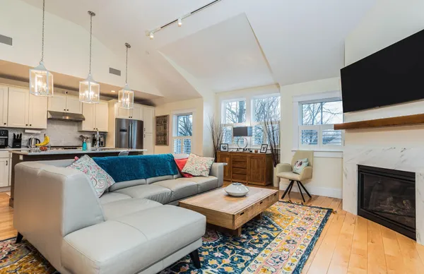 $4,200 | 1 Franklin Street, Unit 2C, Exeter, NH 03833