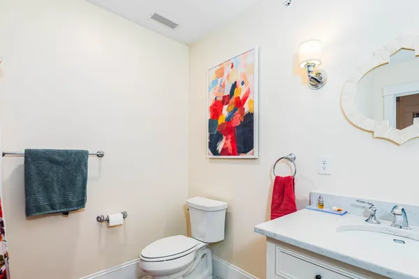 $4,200 | 1 Franklin Street, Unit 2C, Exeter, NH 03833