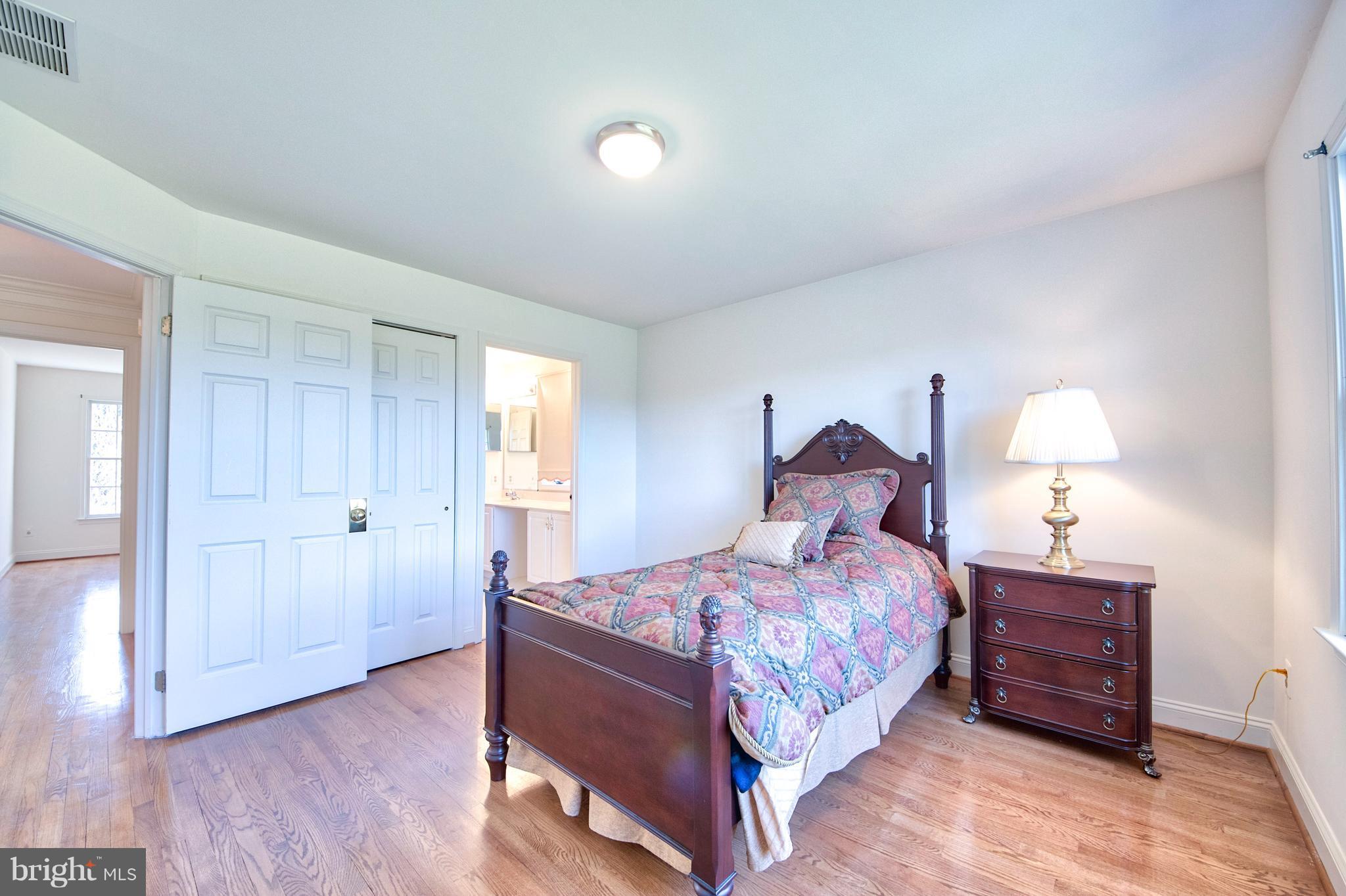 1713 Raleigh Hill Road Vienna, VA 22182 - Photo 17 of 30 Bedroom 2