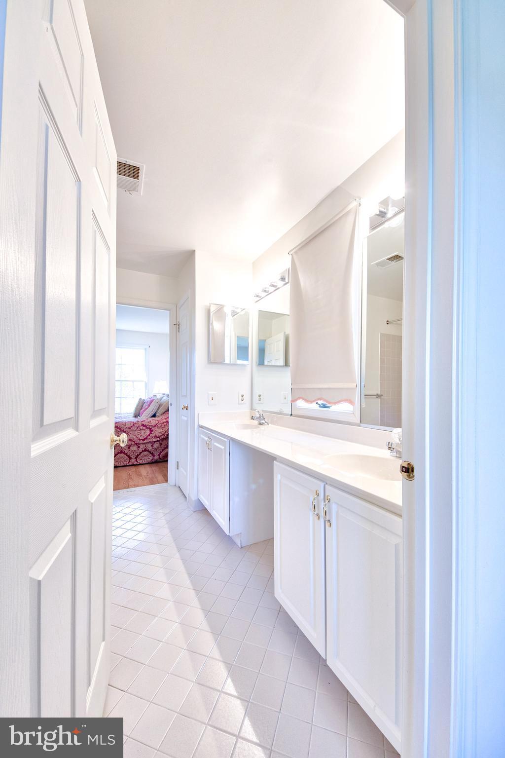1713 Raleigh Hill Road Vienna, VA 22182 - Photo 19 of 30 Bath 2