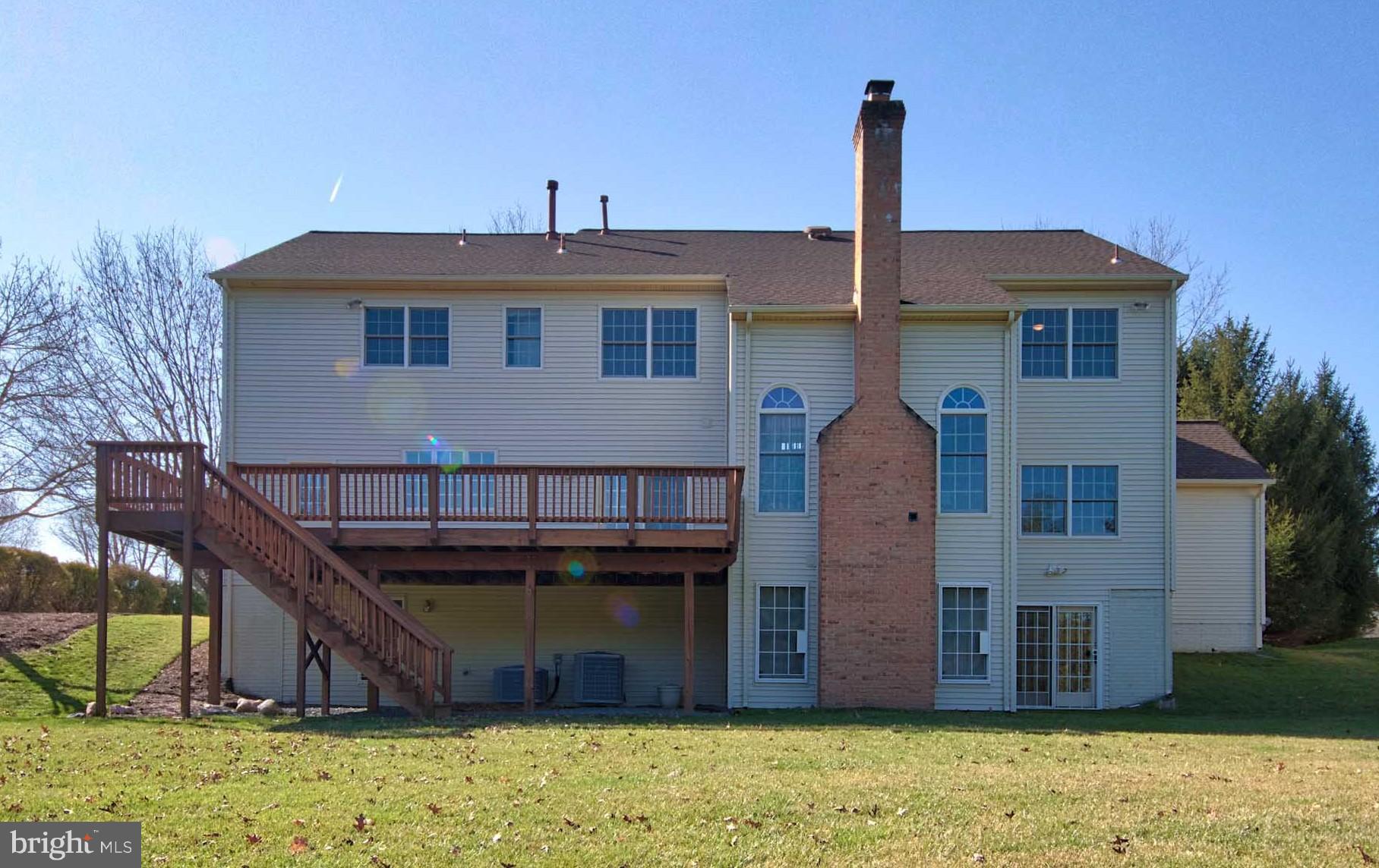 1713 Raleigh Hill Road Vienna, VA 22182 - Photo 29 of 30 Exterior (Rear)