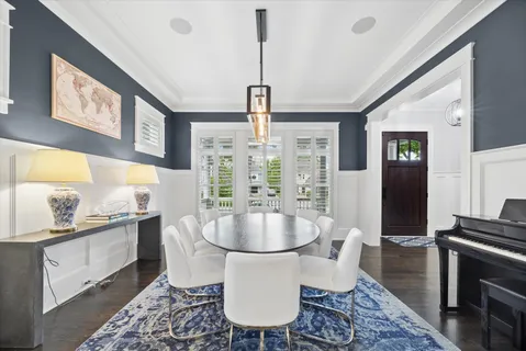 $1,899,999 | 211 South Monroe Street, Hinsdale, IL 60521