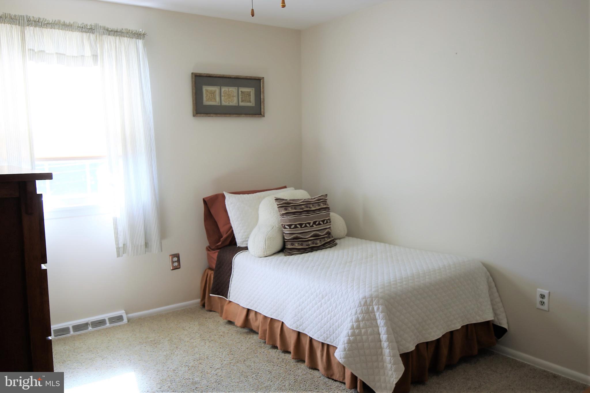 542 Concord Road Warminster, PA 18974 - Photo 21 of 28 3rd Bedroom
