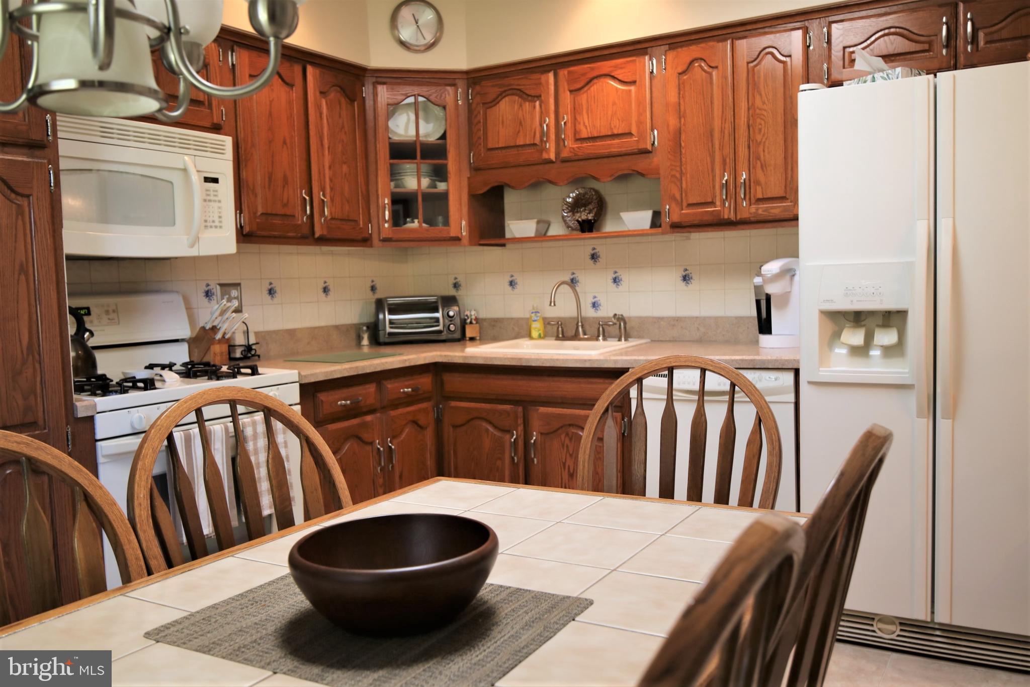 542 Concord Road Warminster, PA 18974 - Photo 8 of 28 Kitchen