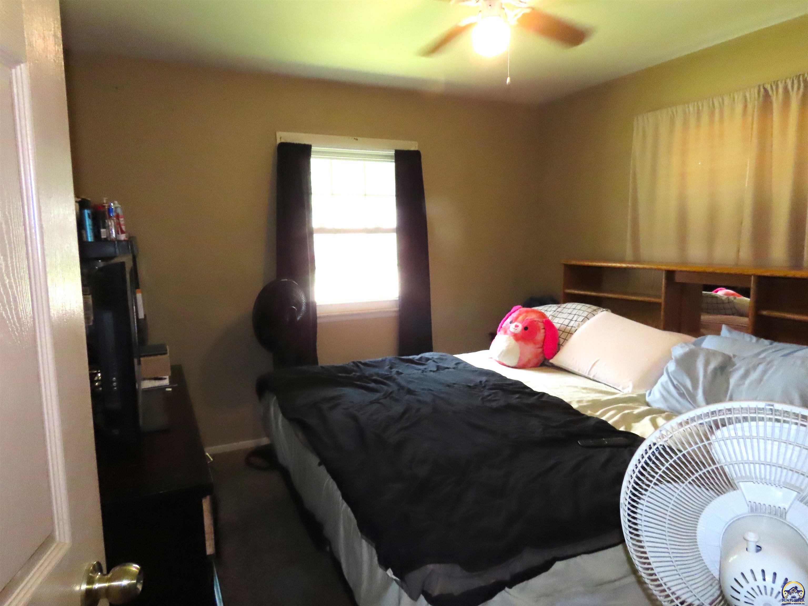 5401 Southwest 28th Street Topeka, KS 66614 - Photo 12 of 25
