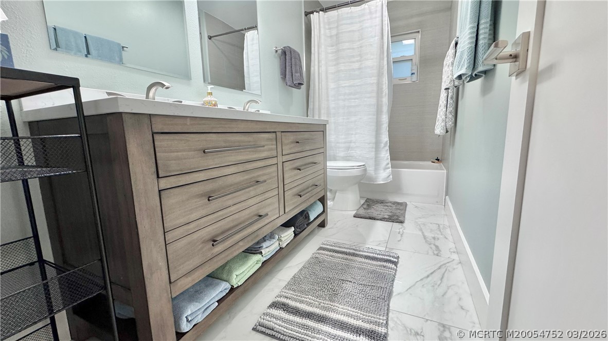 323 Southwest Ridge Lane Stuart, FL 34994 - Photo 12 of 22 Bathroom 2