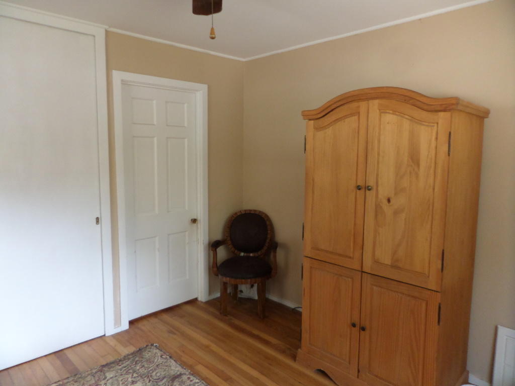 162 California Avenue Oak Ridge, TN 37830 - Photo 13 of 25 Bedroom 2