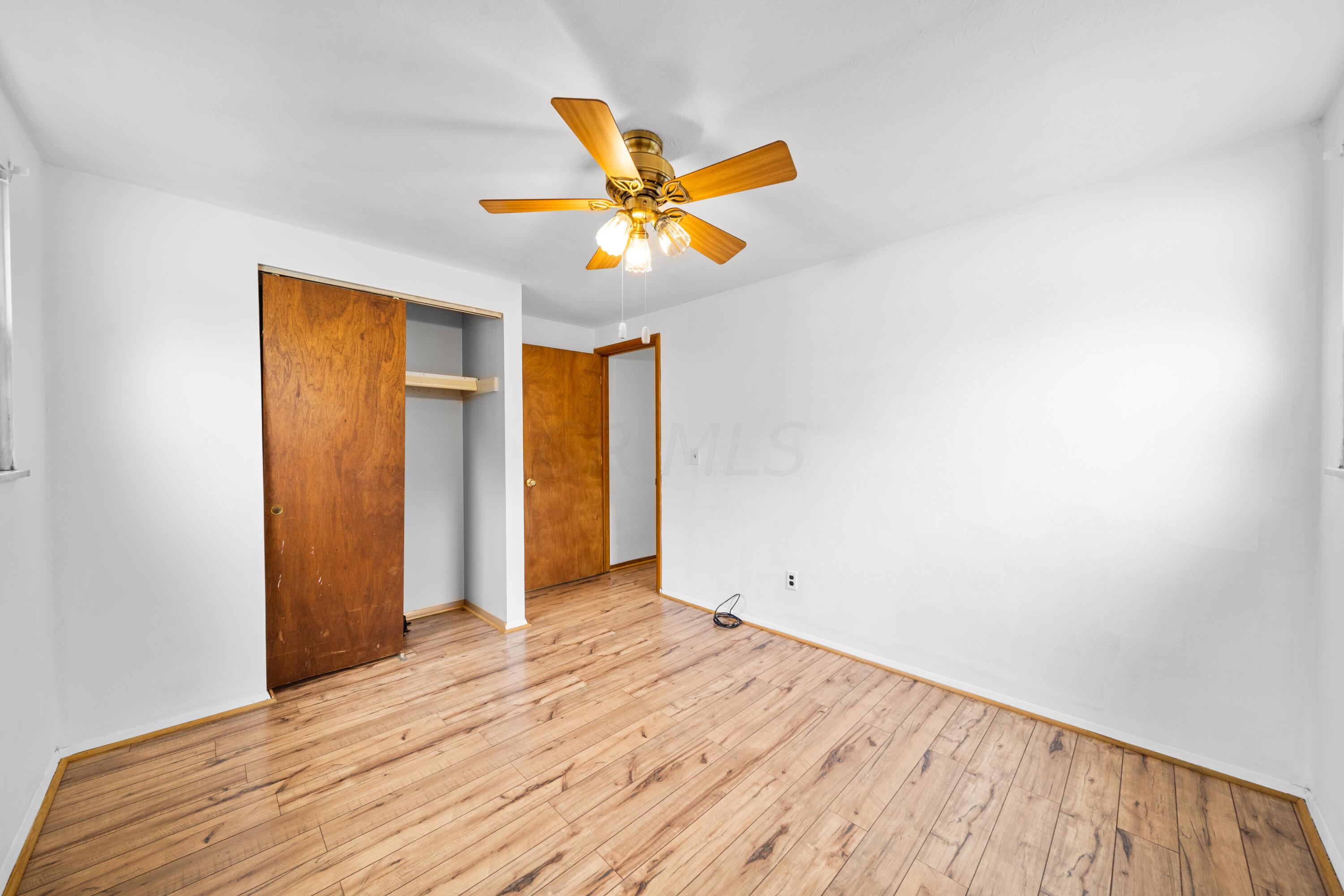 3777 Adell Road Columbus, OH 43228 - Photo 14 of 28 DSC01408