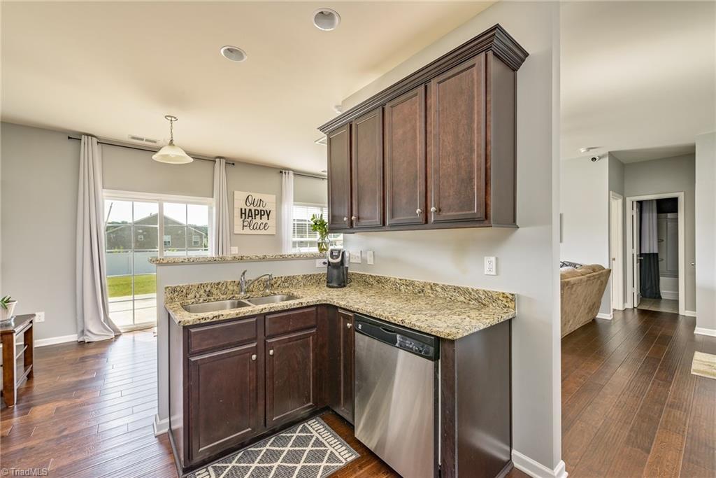 3279 Grandview Club Road Pfafftown, NC 27040 - Photo 5 of 23 Gallery Image 5