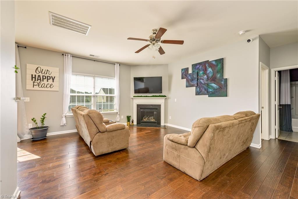 3279 Grandview Club Road Pfafftown, NC 27040 - Photo 8 of 23 Gallery Image 8
