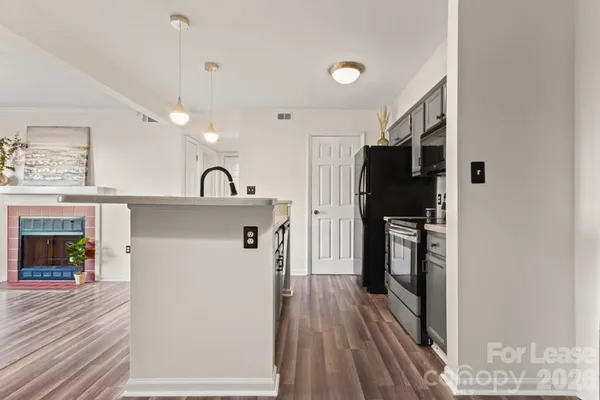 $1,475 | 212 West 10th Street, Unit 4, Charlotte, NC 28202