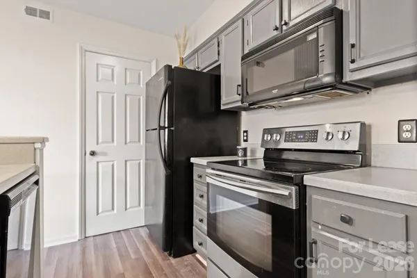 $1,475 | 212 West 10th Street, Unit 4, Charlotte, NC 28202