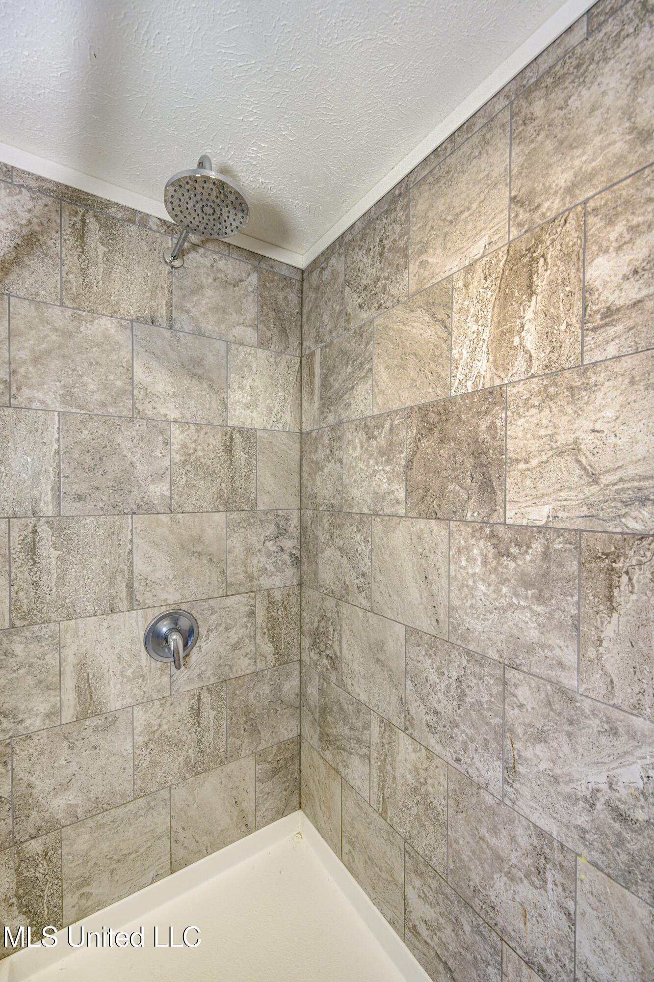 2400 Herren Road Utica, MS 39175 - Photo 37 of 53 Primary Bathroom 3