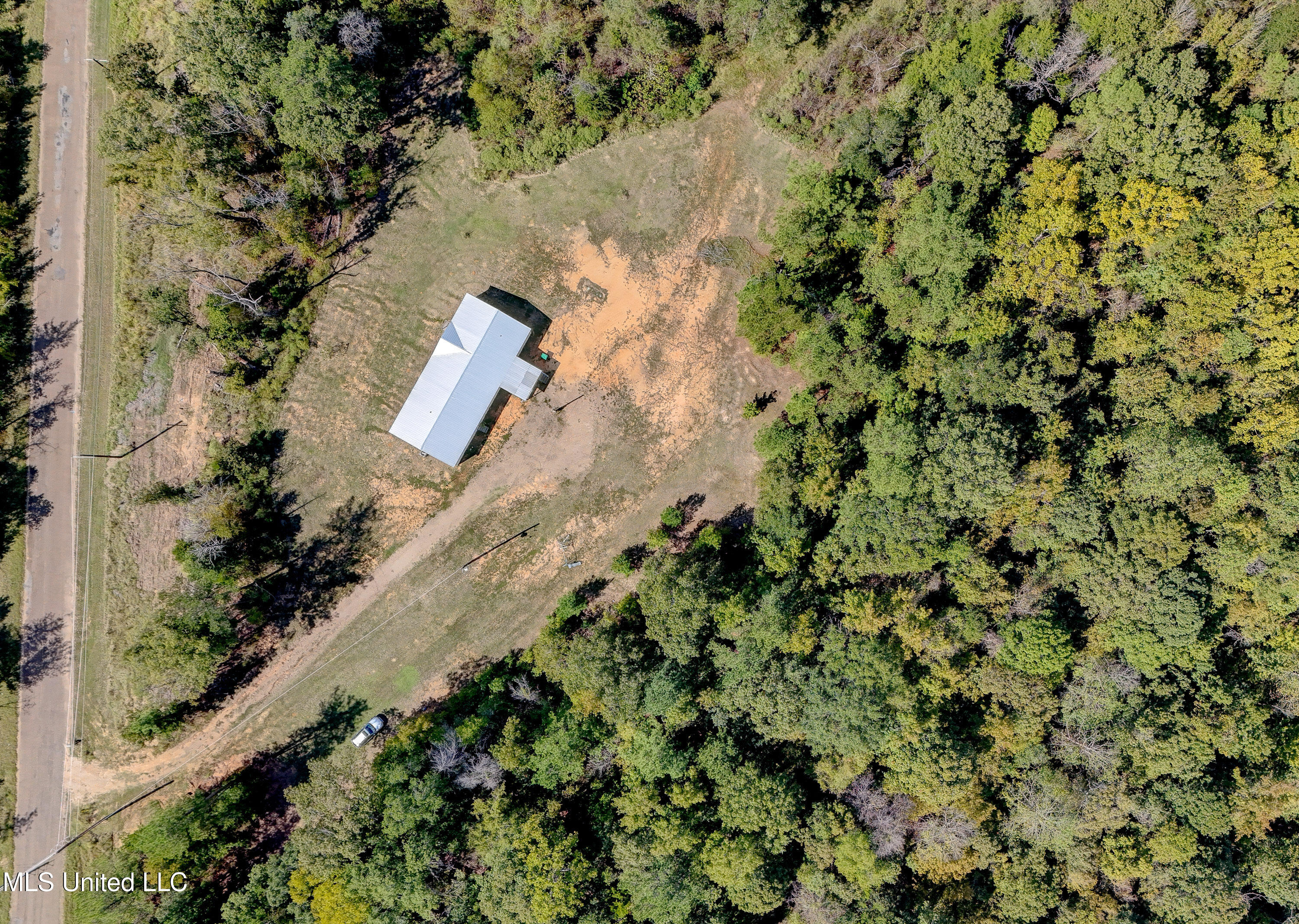 2400 Herren Road Utica, MS 39175 - Photo 5 of 53 Aerial Property View 3