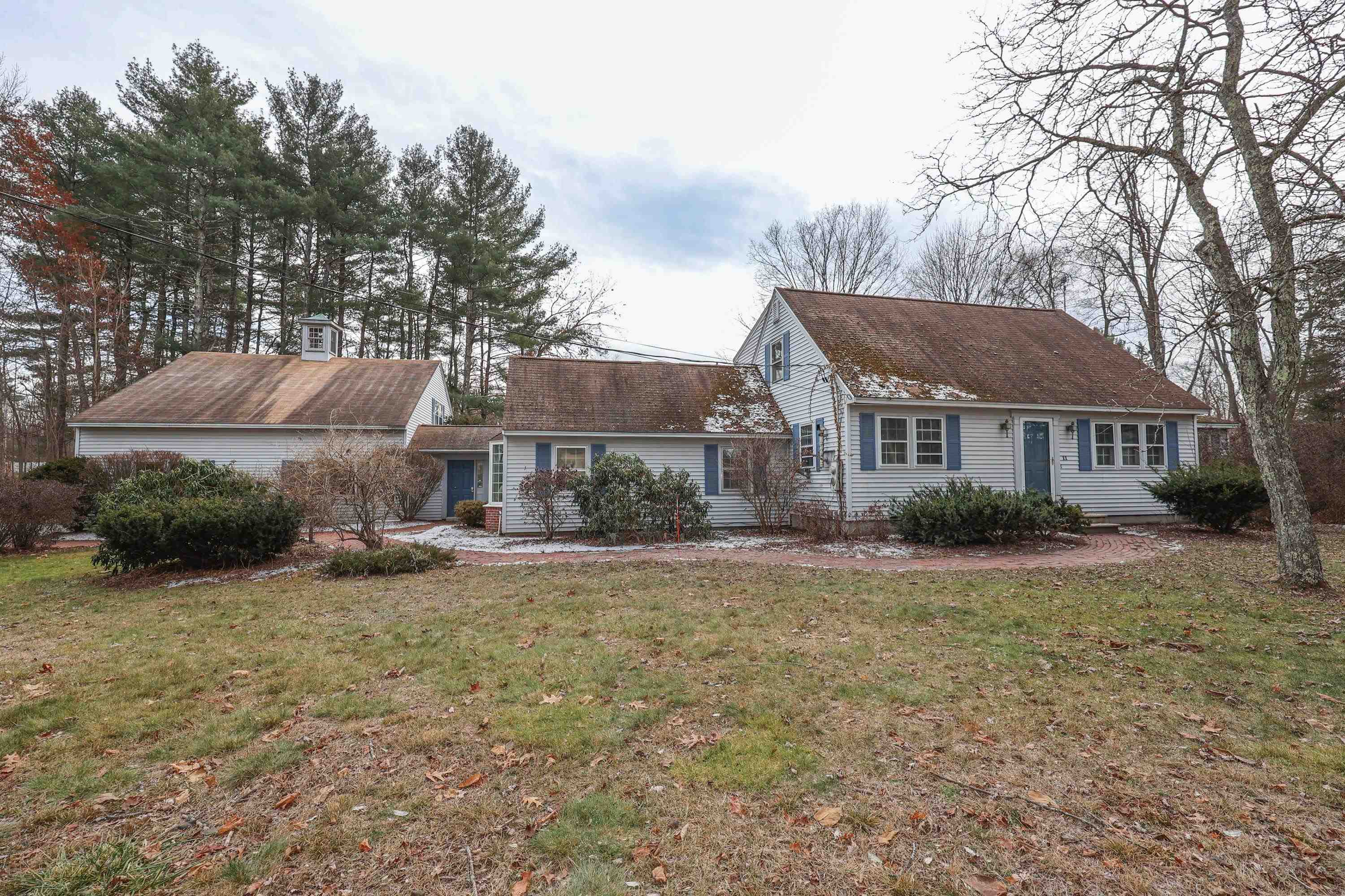 11 Cutler Road Hudson, NH 03051 - Photo 1 of 40