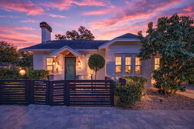 $480,000 | 748 32nd Avenue North, St. Petersburg, FL 33704