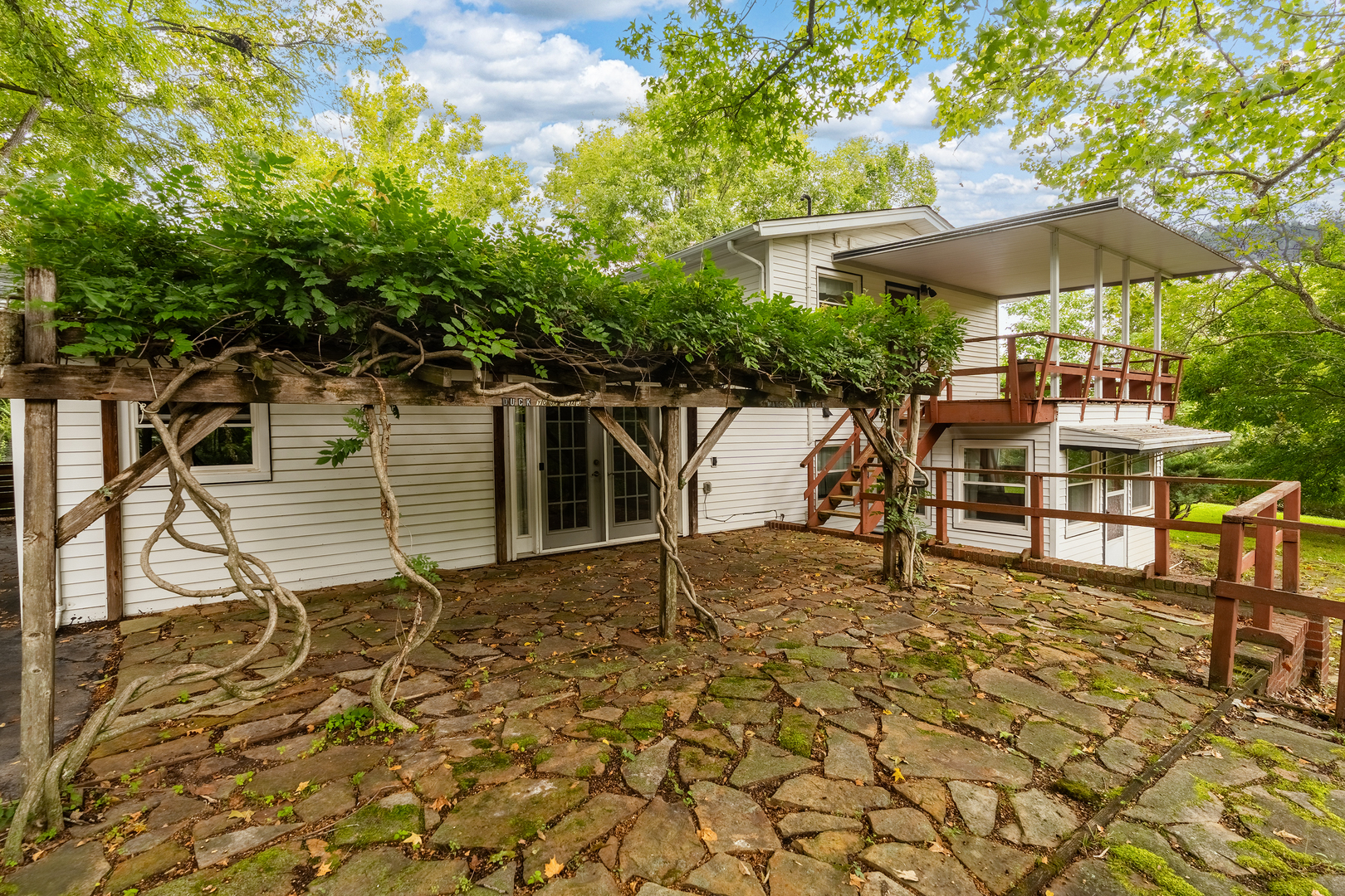 222 Bay Road Carbondale, IL 62903 - Photo 41 of 46 Gallery Image 41