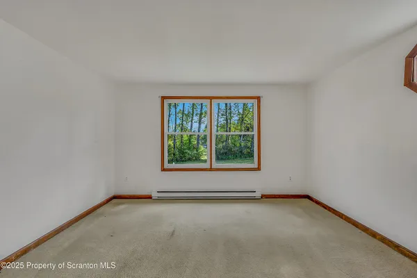 $429,900 | 9119 Valley View Drive, Clarks Summit, PA 18411