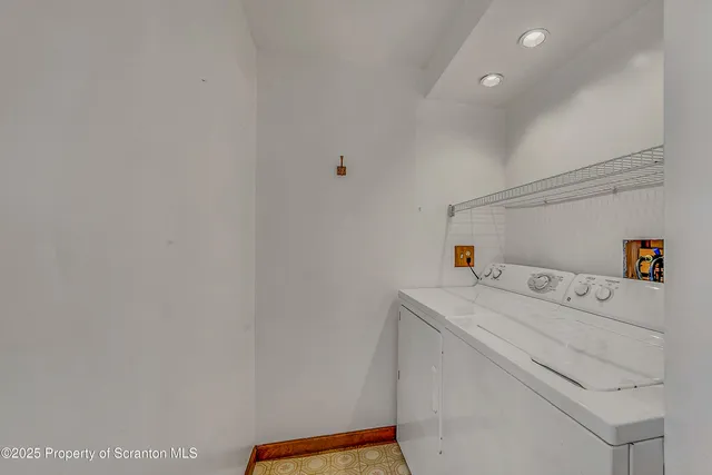 $429,900 | 9119 Valley View Drive, Clarks Summit, PA 18411