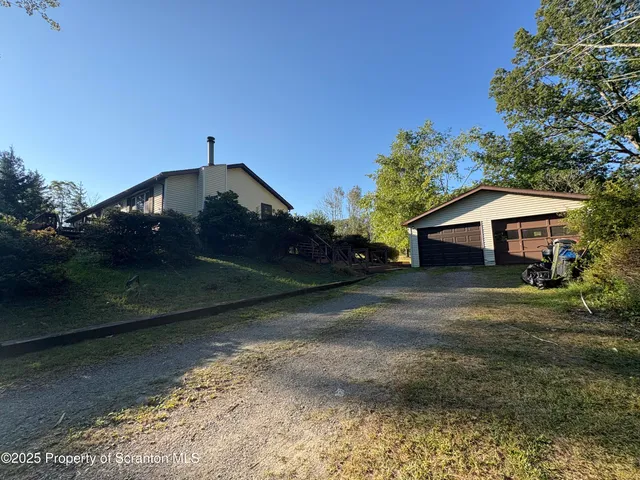 $429,900 | 9119 Valley View Drive, Clarks Summit, PA 18411