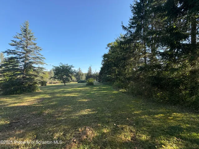 $429,900 | 9119 Valley View Drive, Clarks Summit, PA 18411