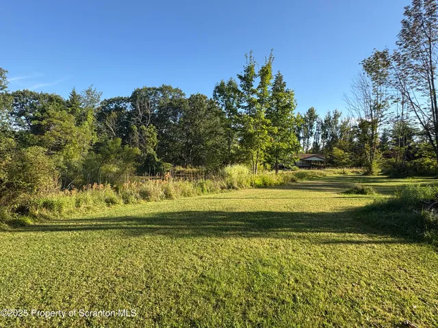 $429,900 | 9119 Valley View Drive, Clarks Summit, PA 18411