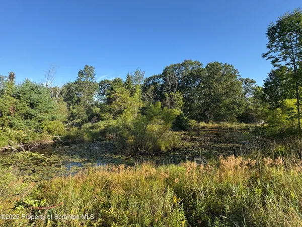 $429,900 | 9119 Valley View Drive, Clarks Summit, PA 18411