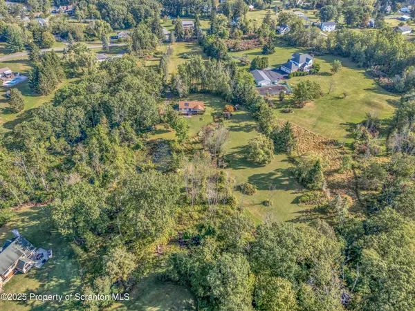 $429,900 | 9119 Valley View Drive, Clarks Summit, PA 18411